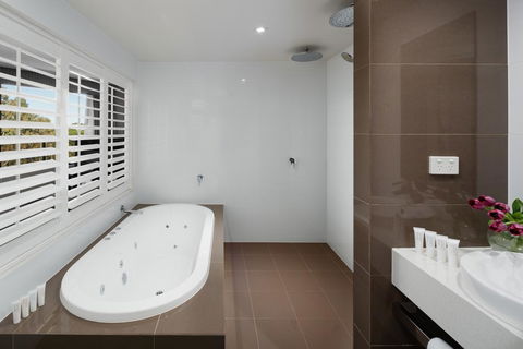 Rydges Adelaide - Holiday Adelaide 2