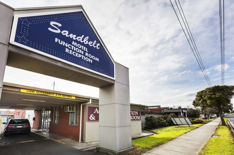 Sandbelt Club Hotel - Holiday Adelaide 3