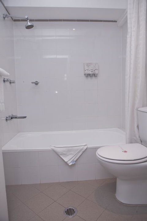 Savoy Double Bay Hotel - Holiday Adelaide 3
