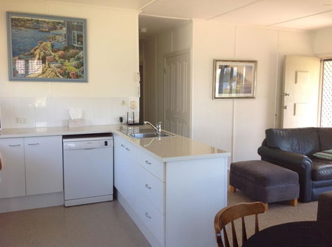Seaside Cottage - Holiday Adelaide 2