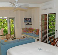 Sejala Beach Huts - Holiday Adelaide