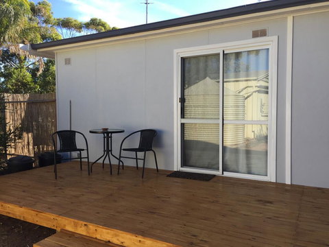 Self Contained Cabin - Holiday Adelaide 0