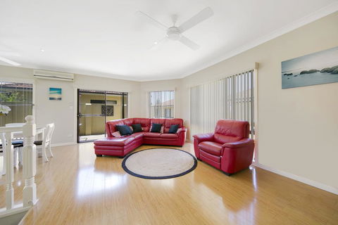 Seychells - Toowoon Bay - Holiday Adelaide 2