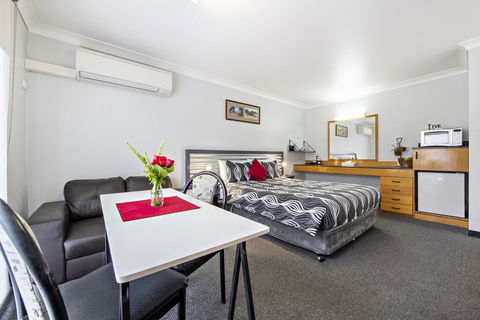 Shearing Shed Motor Inn - Holiday Adelaide 1