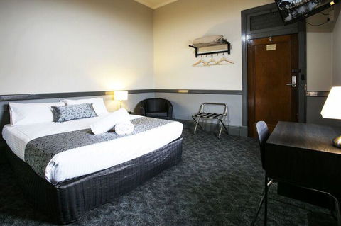 Shenanigans At The Imperial - Holiday Adelaide 3