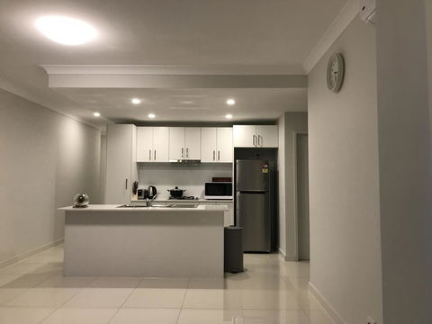 Shine Apartment - Holiday Adelaide 2