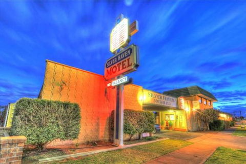 Silver Haven Motor Inn - Holiday Adelaide 1
