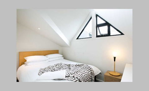 Silverski Rooms And Apartments - Holiday Adelaide 3