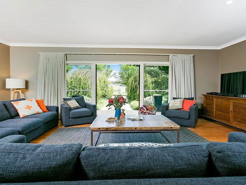 Sinden Park - Garden, Swimming Pool, Rural Vistas - Holiday Adelaide 3