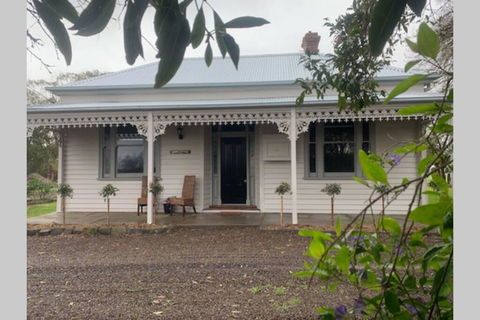 Skibo Cottage - Holiday Adelaide 0