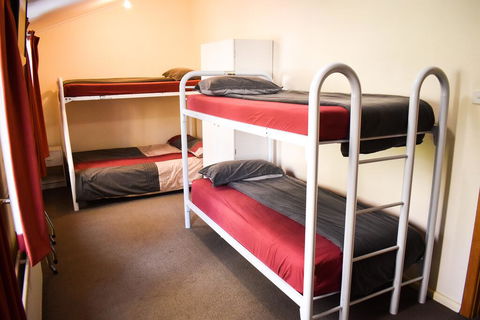 Slumberjacks Inn (formerly Cooroona) - Holiday Adelaide 0