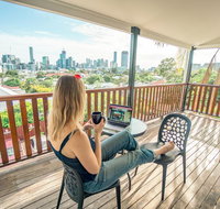 Somewhere To Stay Backpackers - Holiday Adelaide