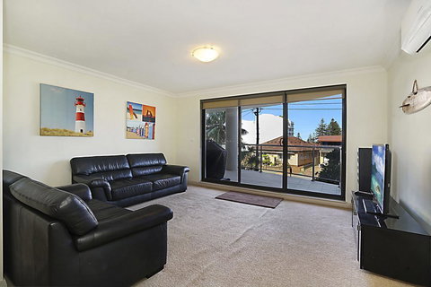 Sorrento Apartments - Unit 201 - Holiday Adelaide 2