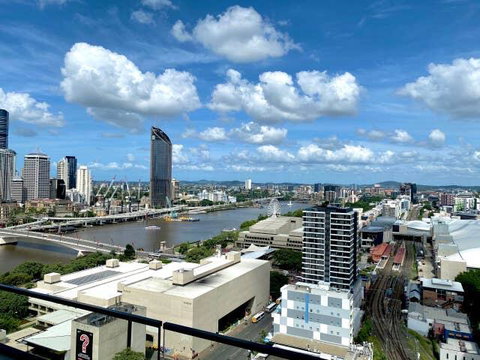 South Bank Riverside Sub Apartment - Holiday Adelaide 1