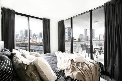 South Brisbane Residence - Holiday Adelaide 3