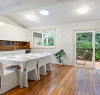 Spacious  Relaxed 4 Bed House - Pets Welcome - Holiday Adelaide