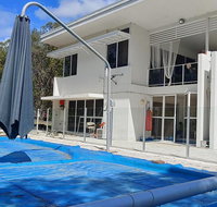 Spacious 2 bedroom unit private bath kitchen RV parking on 5 acres 10 min to Fraser Island barge - Holiday Adelaide