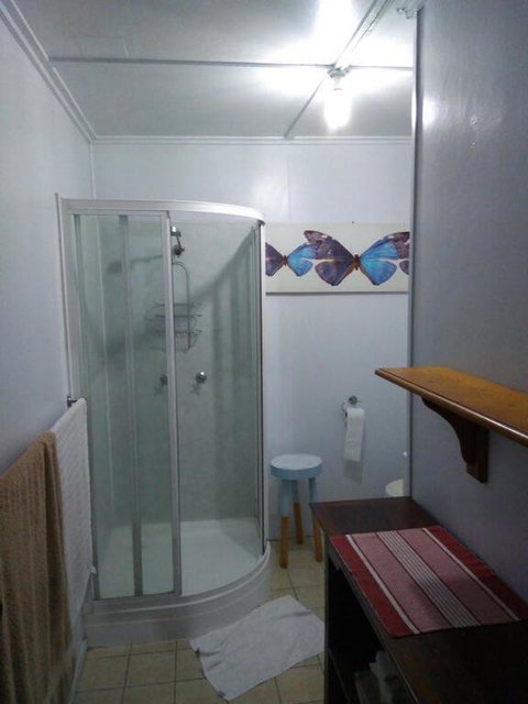 Spacious Apartment - Holiday Adelaide 3