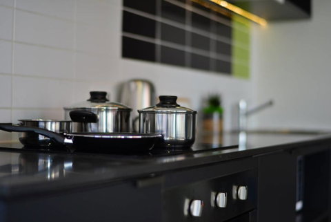 Spacious Docklands 2 Bedroom 2 Bathroom Apartment - Holiday Adelaide 3
