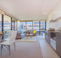 Spacious Docklands 2 Bedroom 2 Bathroom Apartment - Holiday Adelaide
