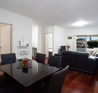 Spacious Family Apartment Close to Olympic Park - Holiday Adelaide