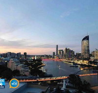 Spacious River Front 2 Bed Apt Central Location - Holiday Adelaide