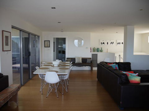 Spectacular Holiday Living - Holiday Adelaide 1