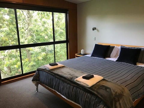 Springbrook25 Whole House - Holiday Adelaide 3