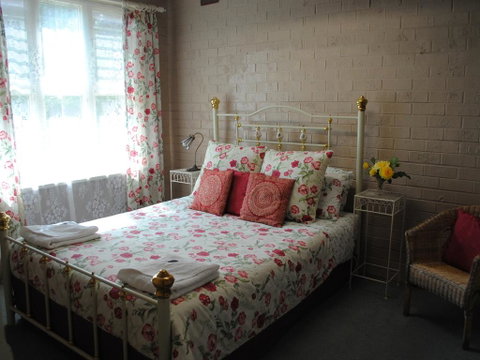 Springhurst Butter Factory - Holiday Adelaide 1
