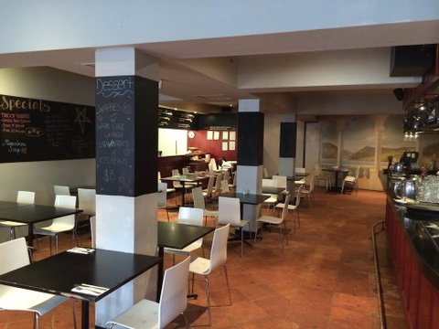 Star Bar Cafe & Hotel - Holiday Adelaide 3