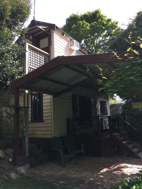 Stone's Throw Cottage Bed And Breakfast - Holiday Adelaide 2