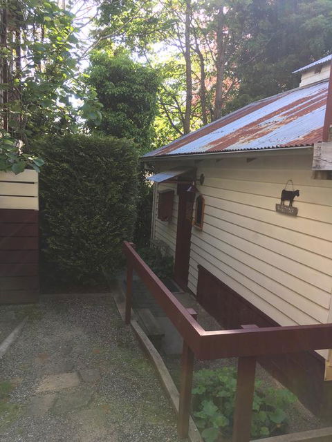 Stone's Throw Cottage Bed And Breakfast - Holiday Adelaide 3