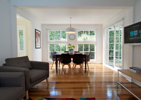 Strahan House - Holiday Adelaide 0