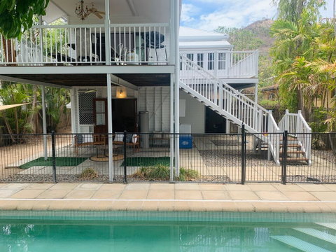 Stranded? Nowhere To Stay? Sanitised Apartment, Sleeps 4, Netflix, Wifi, Pool - Holiday Adelaide 2
