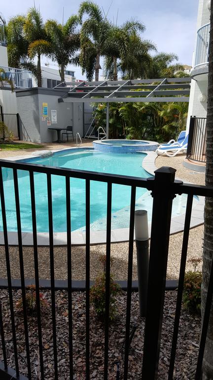 Studio Apartment Mooloolaba Beach Holiday Management - Holiday Adelaide 2