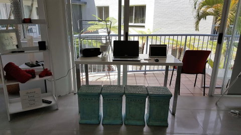 Studio Apartment Mooloolaba Beach Holiday Management - Holiday Adelaide 3