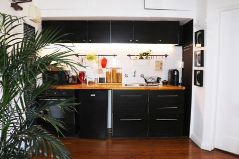 Studio Flat With Shared Rooftop Terrace - Holiday Adelaide 1