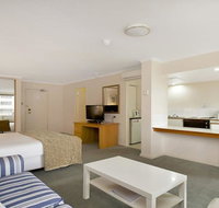 Studio with balcony at College St - Holiday Adelaide