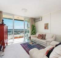 Stunning Harbour View Home - Holiday Adelaide