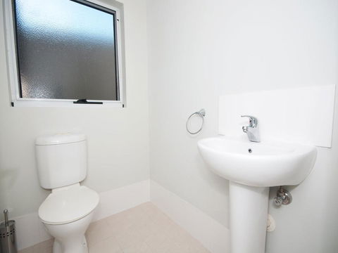 Stunning Holiday Townhouse - Holiday Adelaide 2