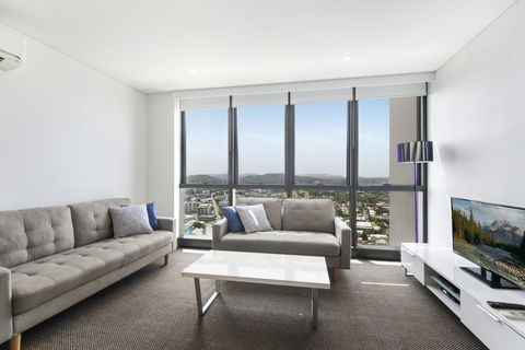 Stunning Views On The 41st Floor - Holiday Adelaide 0