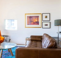 Stylish Warehouse Convert 2 Bedroom Apartment - Holiday Adelaide