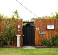 Suburban Sanctuary - Holiday Adelaide