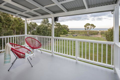 Sugar Shack - Character Family Home Right On The Ocean - Holiday Adelaide 0