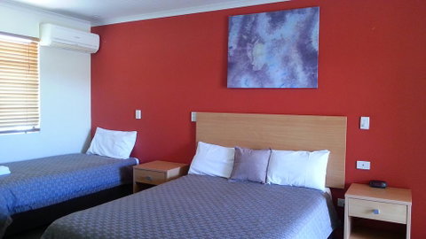 Summit Motel - Holiday Adelaide 1