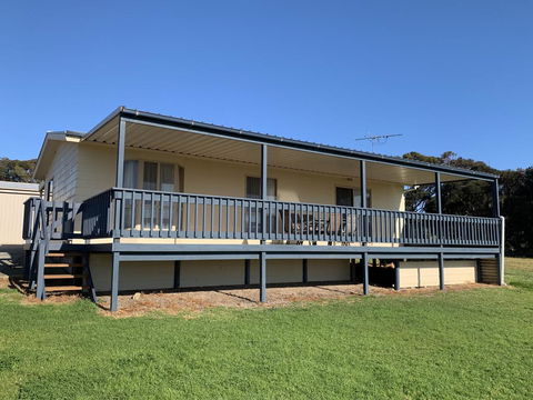 Sunny Brae - Holiday Adelaide 0