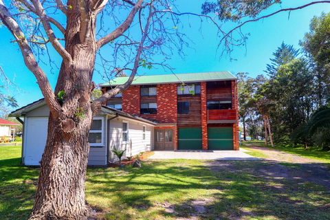 Sunset Lodge - Holiday Adelaide 1