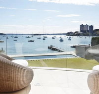 Superb 3 bedroom 2 bathroom first level waterfront - Holiday Adelaide