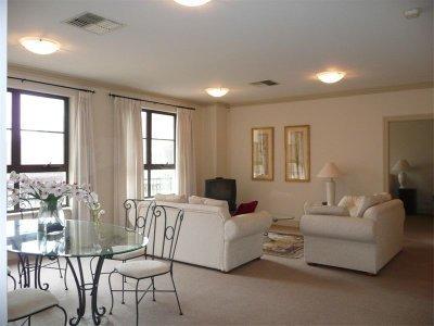 Superb Stay In Adelaides East End - Holiday Adelaide 2
