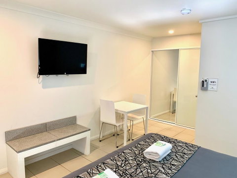 Surf Beach Motel Coffs - Holiday Adelaide 2
